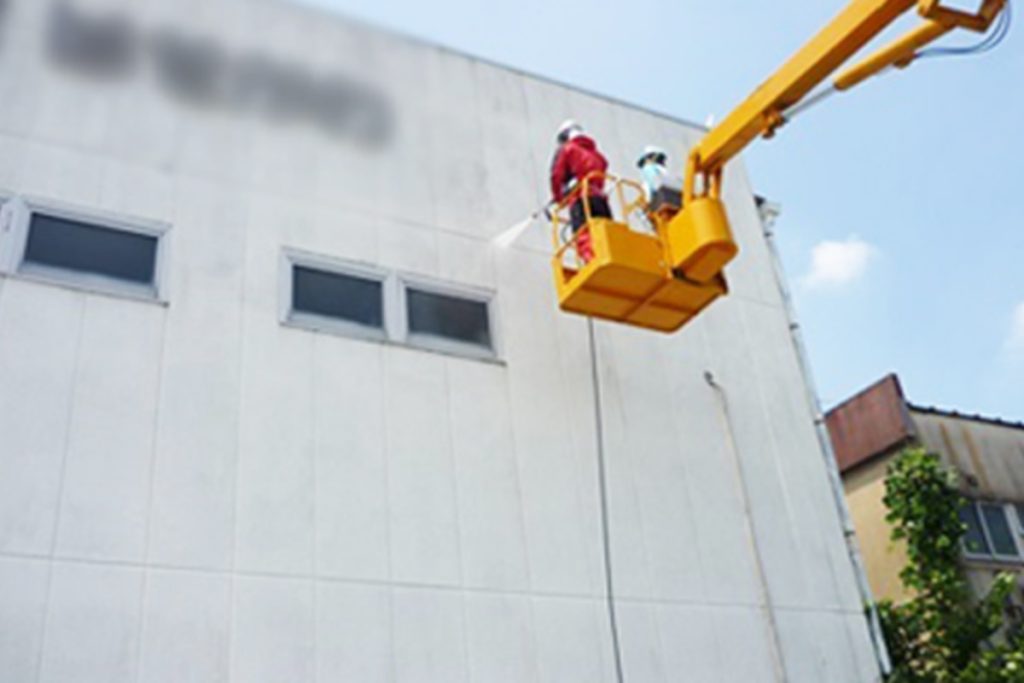 画像：漏水調査(散水処理)